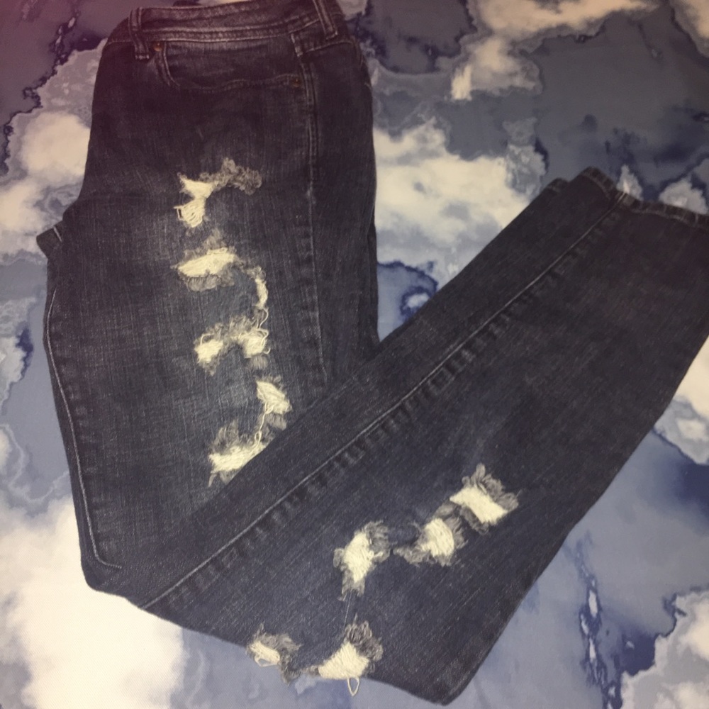 Y2K Forever 21 distressed jeans